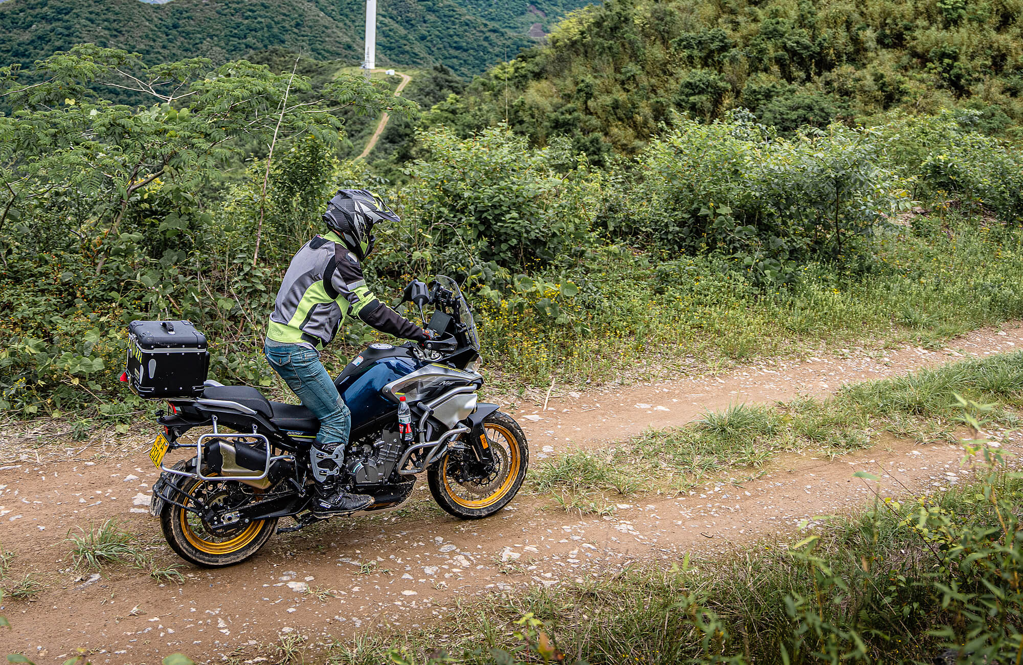 CF 800MT touring