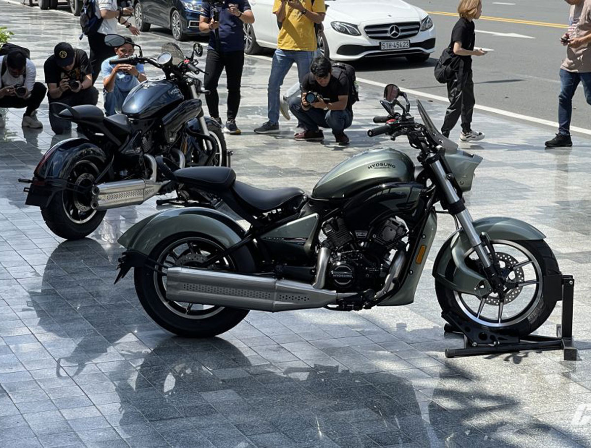 hyosung-300R-15