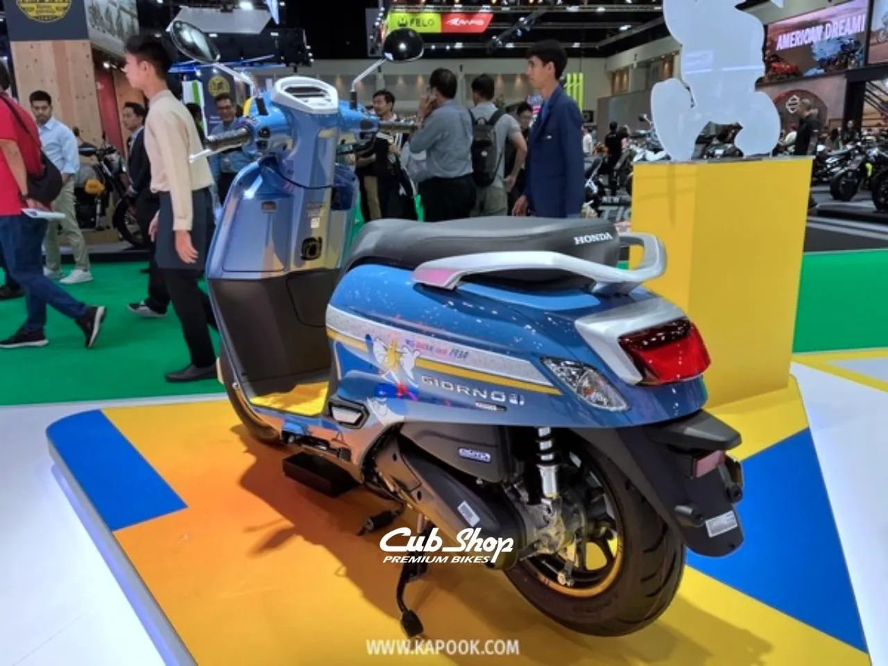 Honda Giorno+ Donald Duck Thái Lan