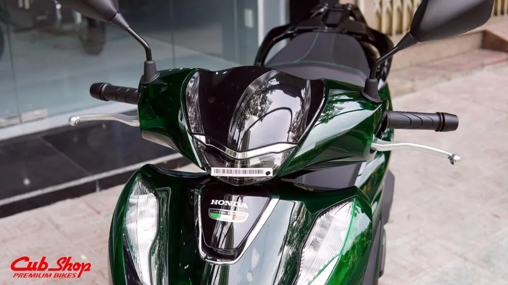 SH125i Vetro nhập khẩu Ý