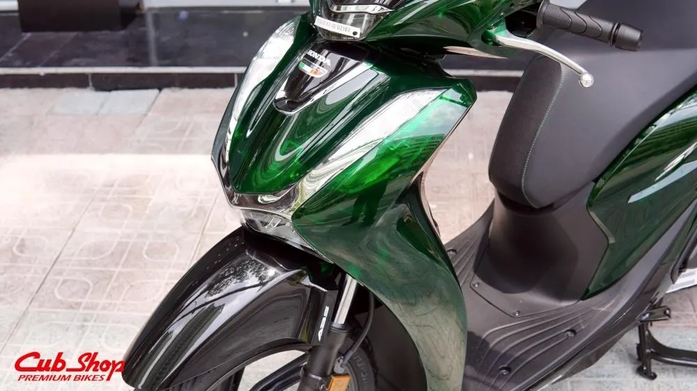 SH125i Vetro nhập khẩu Ý