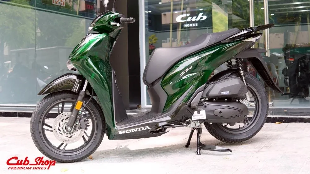 SH125i Vetro nhập khẩu Ý