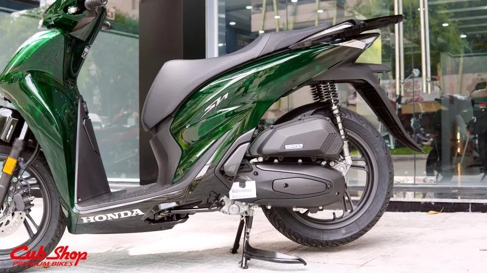 SH125i Vetro nhập khẩu Ý