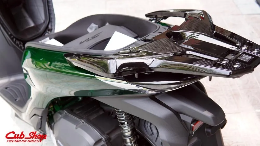 SH125i Vetro nhập khẩu Ý