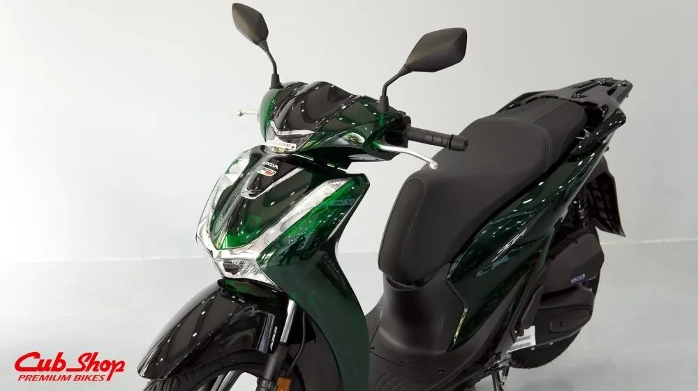 SH125i Vetro nhập khẩu Ý