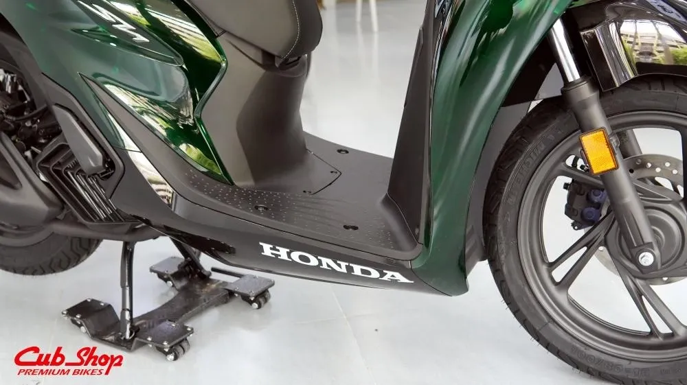 SH125i Vetro nhập khẩu Ý