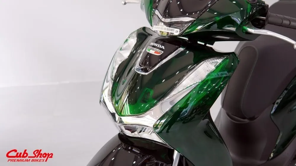 SH125i Vetro nhập khẩu Ý