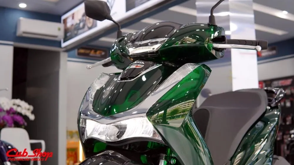 SH125i Vetro nhập khẩu Ý