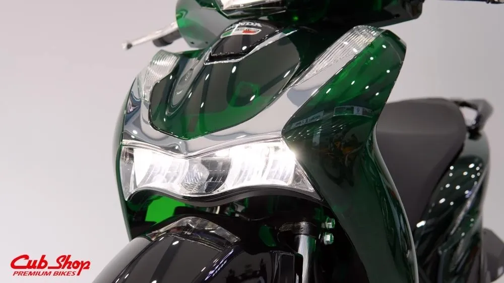 SH125i Vetro nhập khẩu Ý
