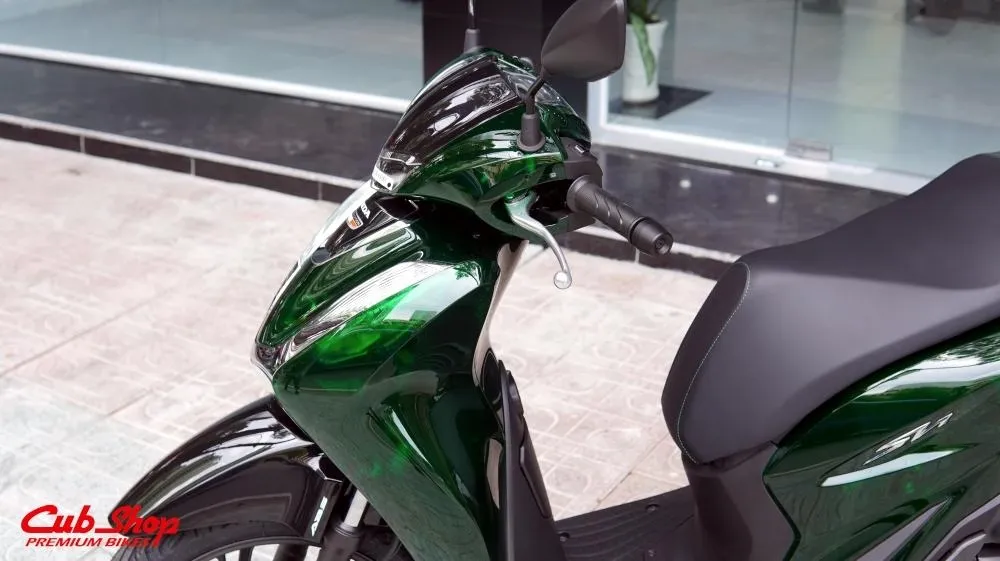 SH125i Vetro nhập khẩu Ý