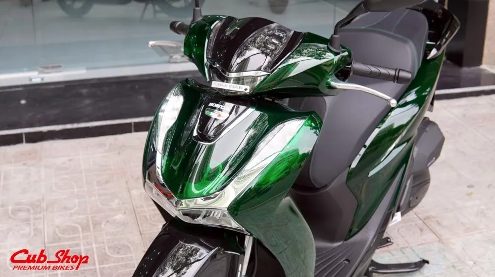 SH125i Vetro nhập khẩu Ý