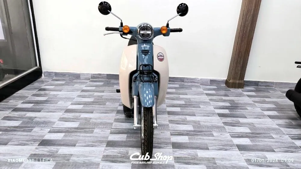 phía trước xe