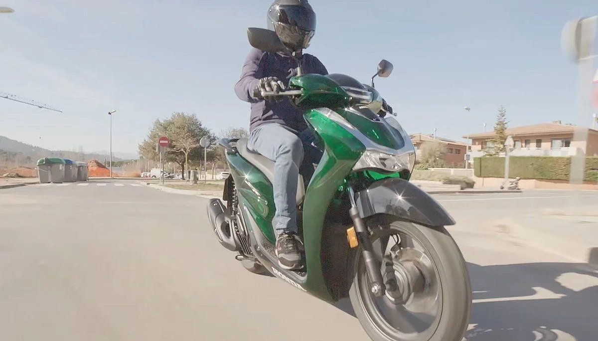 SH125i Vetro nhập khẩu Ý