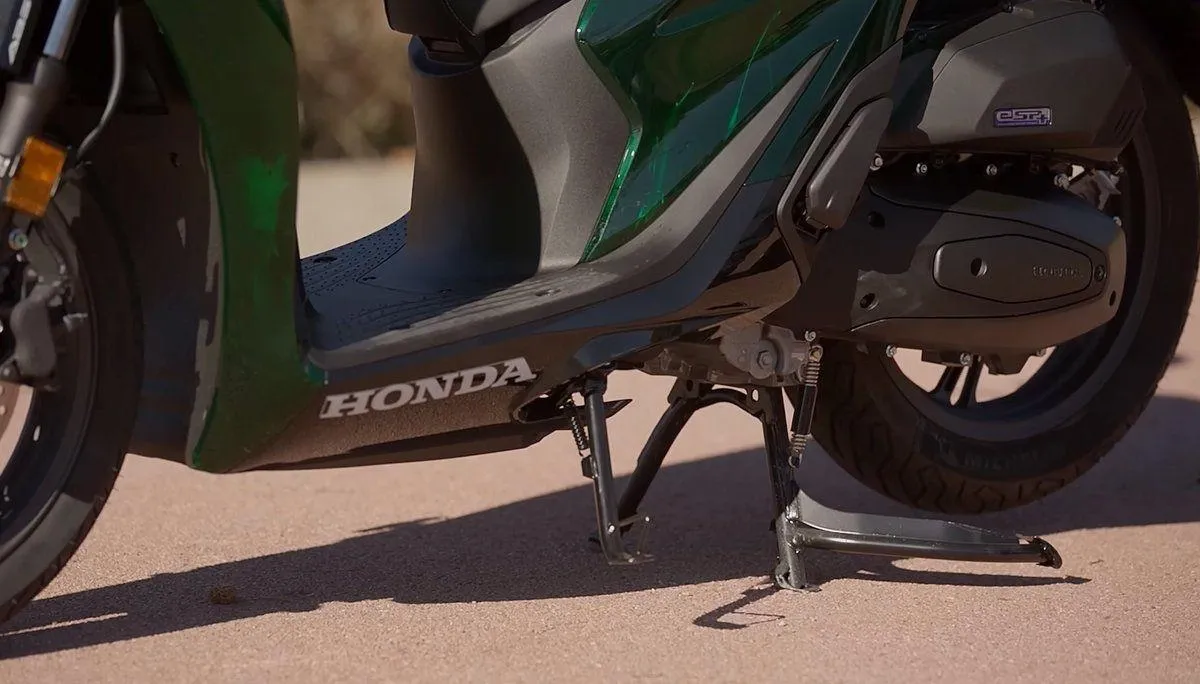 SH125i Vetro nhập khẩu Ý