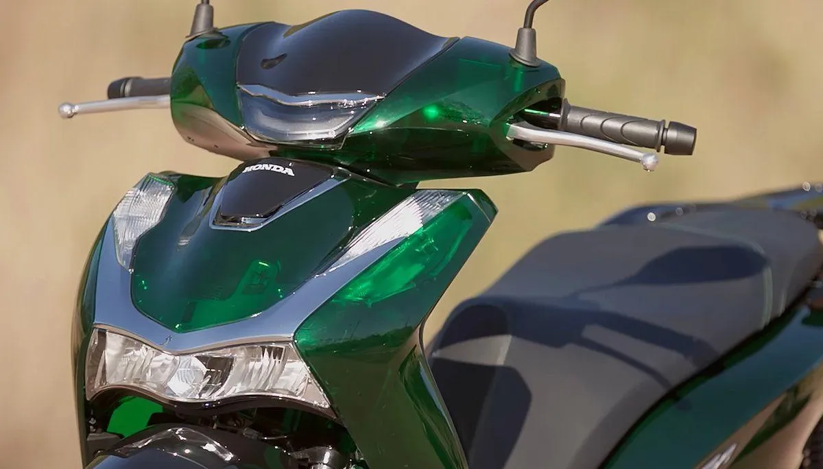 SH125i Vetro nhập khẩu Ý