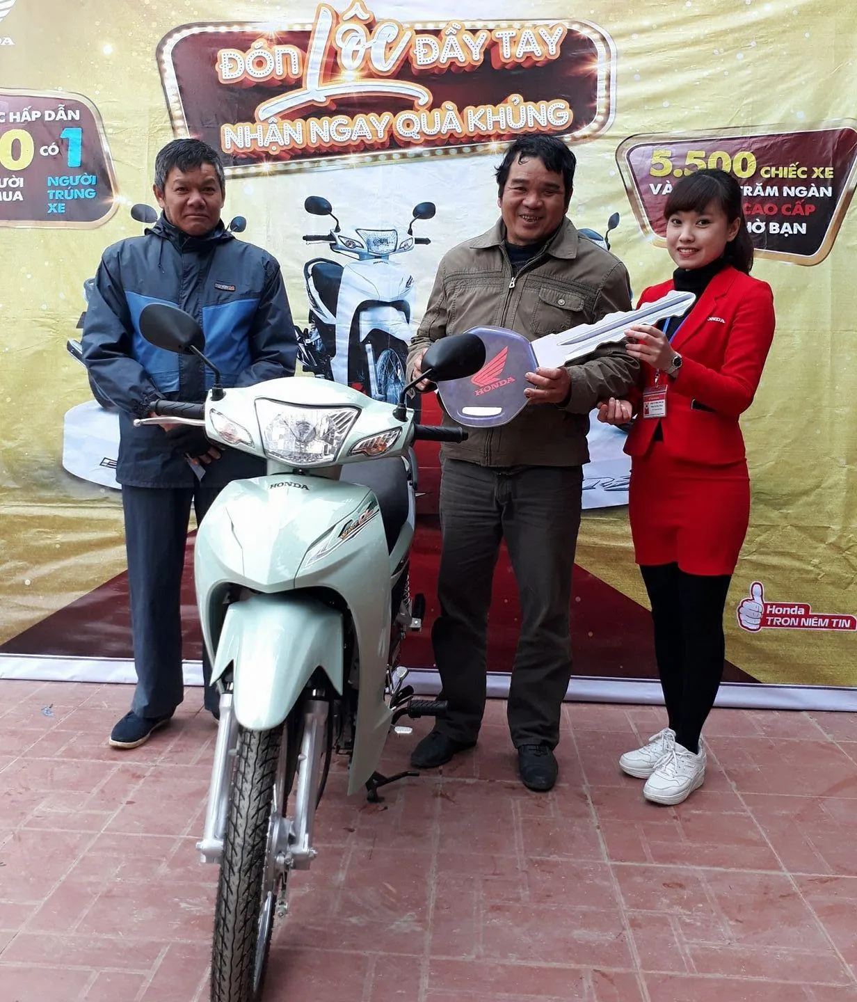 Giá xe máy Honda Wave Alpha