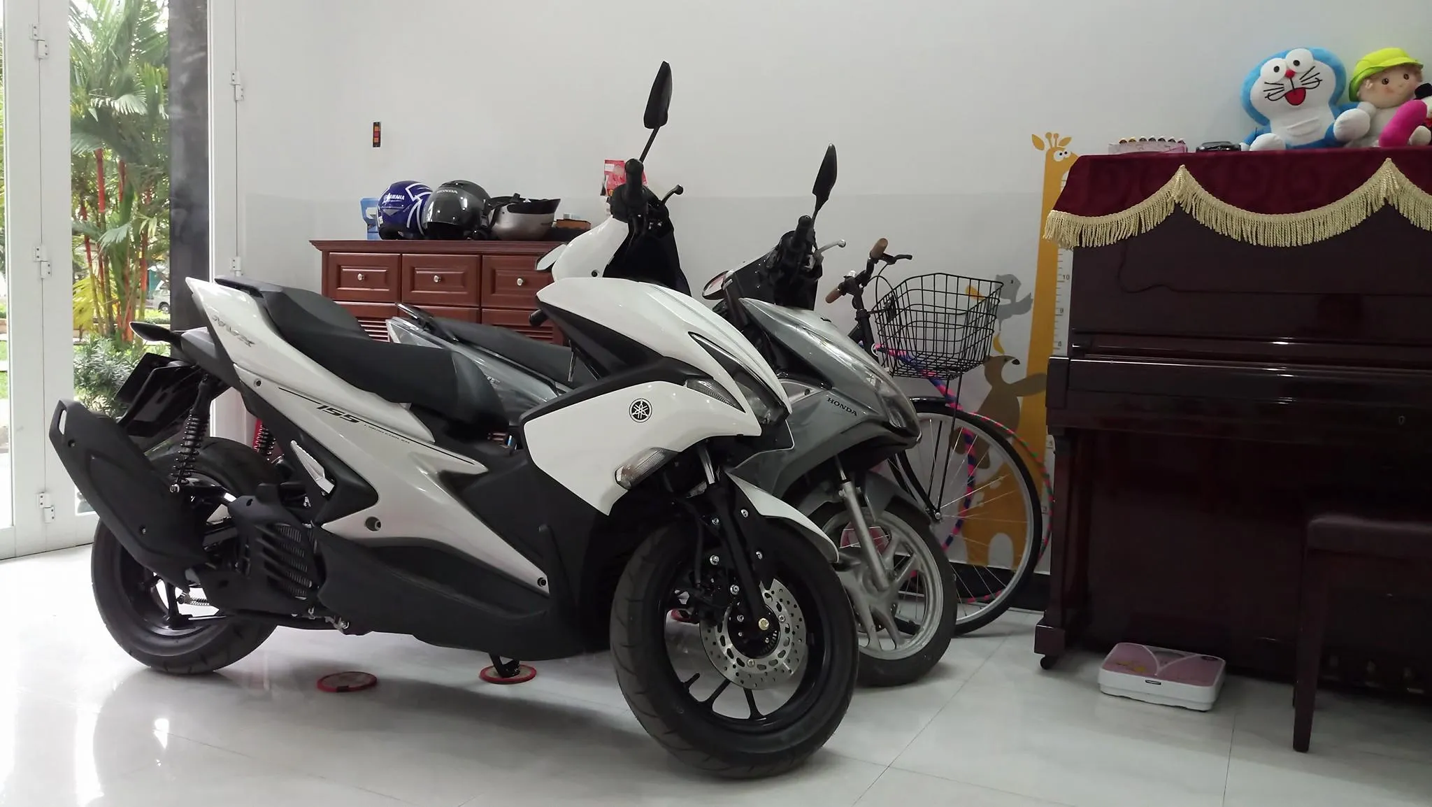 Giá xe máy Yamaha NVX