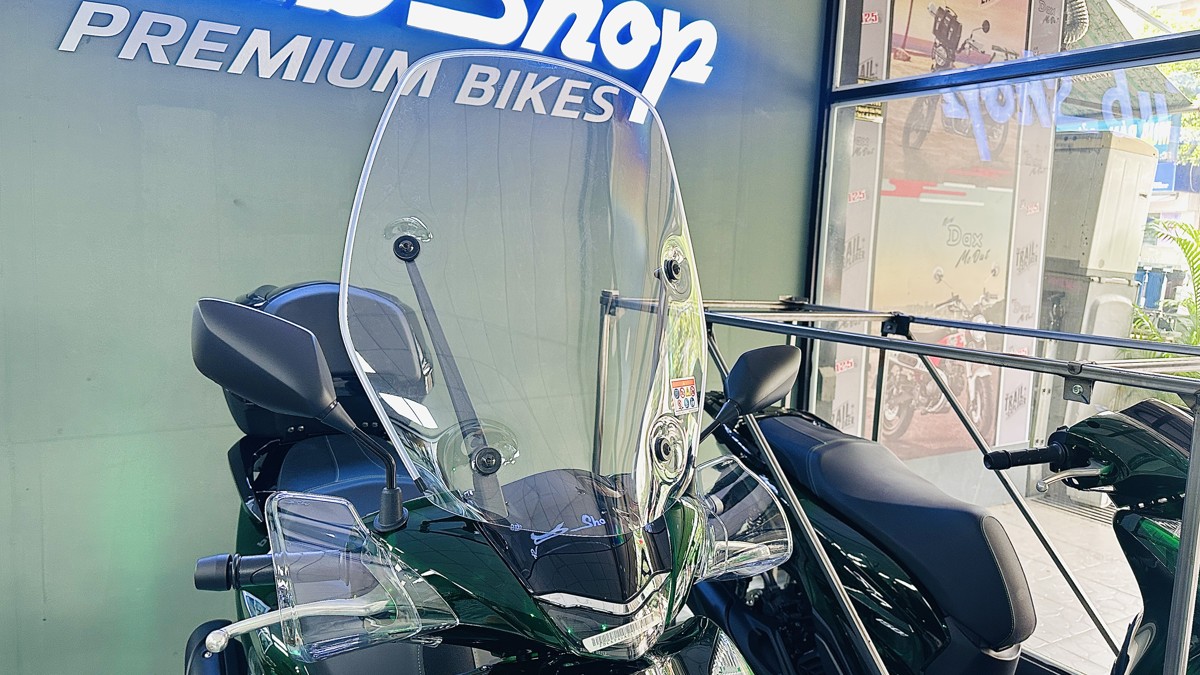Kính Chắn Gió Xe SH Vetro Ý – Sh150i /Sh125i Vetro
