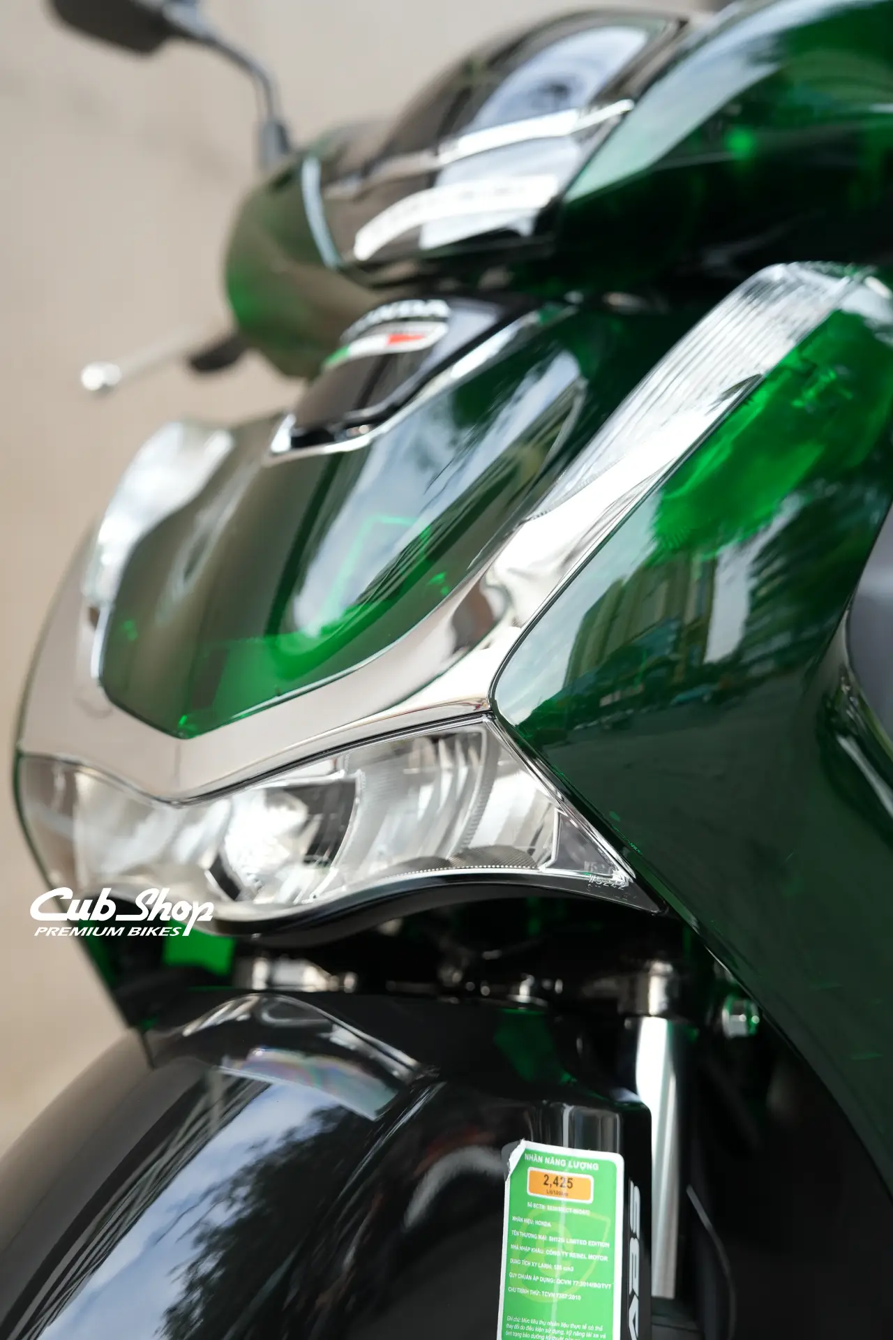 Tại sao bạn nên mua ngay Honda SH Ý Vetro 125i?