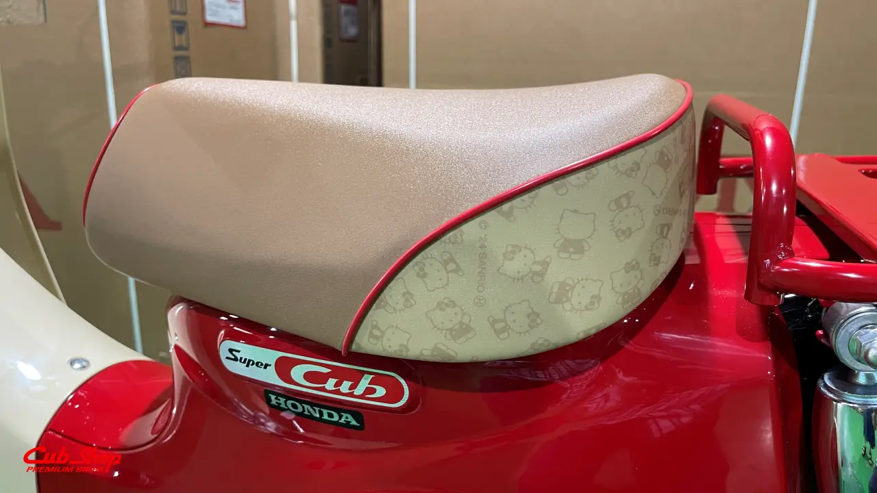 Honda Super Cub Hello Kitty 110cc – Biểu Tượng Phong Cách Hiện Đại