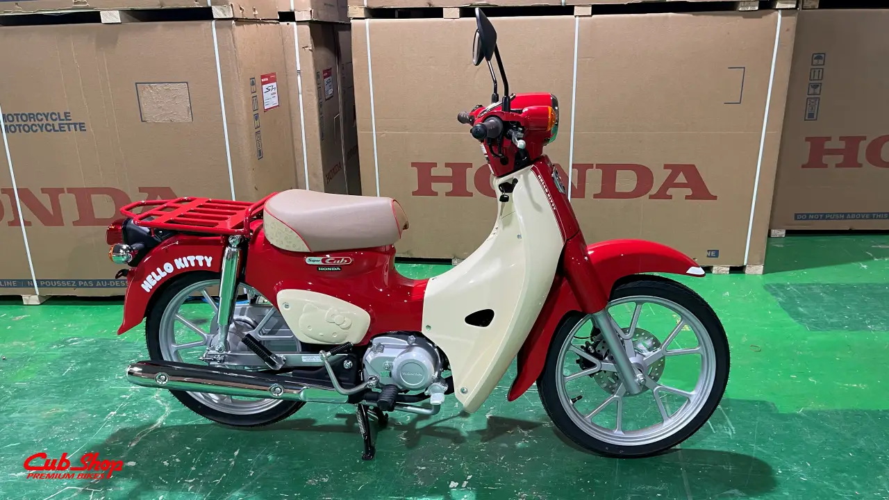 Honda Super Cub Hello Kitty 110cc – Biểu Tượng Phong Cách Hiện Đại