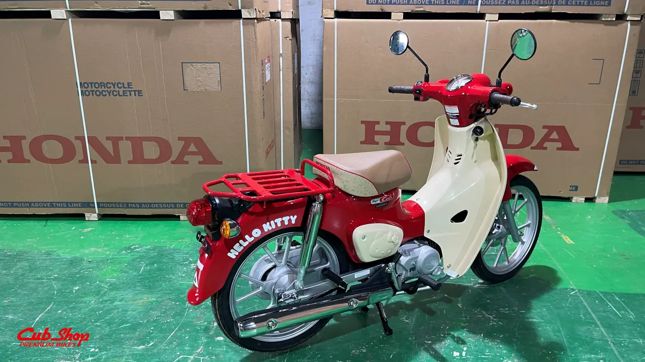 Honda Super Cub Hello Kitty 110cc – Biểu Tượng Phong Cách Hiện Đại