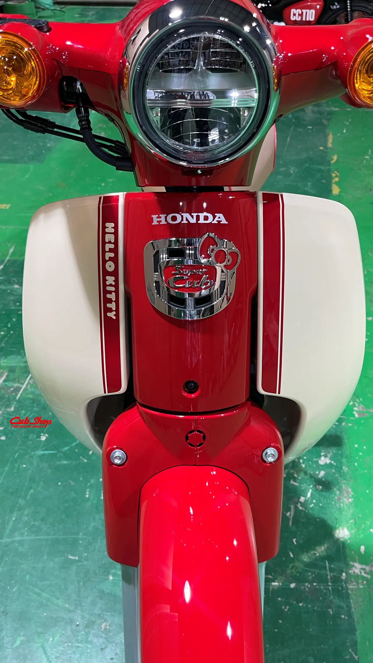 Honda Super Cub Hello Kitty 110cc – Biểu Tượng Phong Cách Hiện Đại