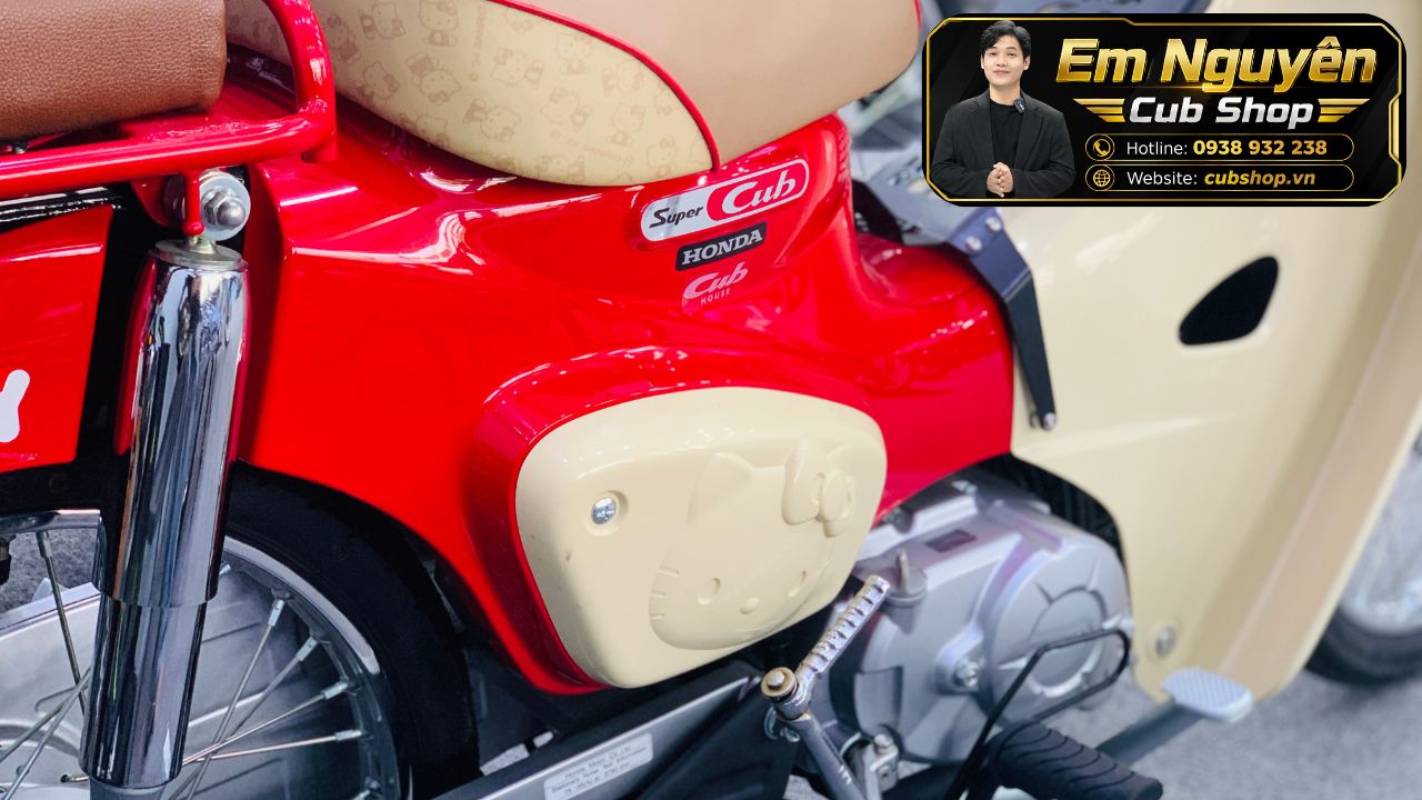 Honda Super Cub Hello Kitty 50cc & 110cc: Bộ đôi xe Nhật đặc biệt